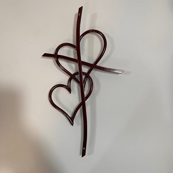 Iron Chinchilla "Walk in Love Cross" by Patrick Neuwirth - Picture 1 of 3